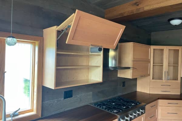 Kitchen Cabinet Installation