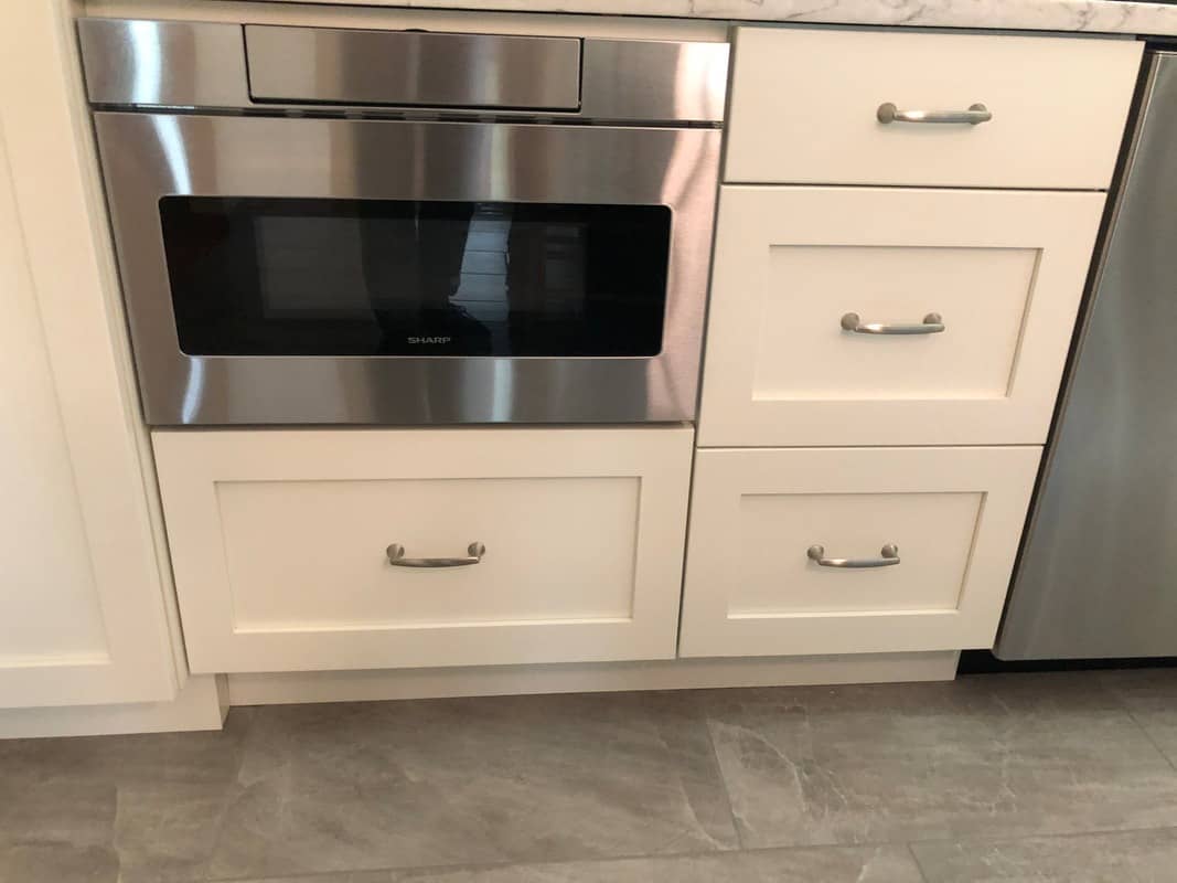 Custom Residential Kitchen Cabinet